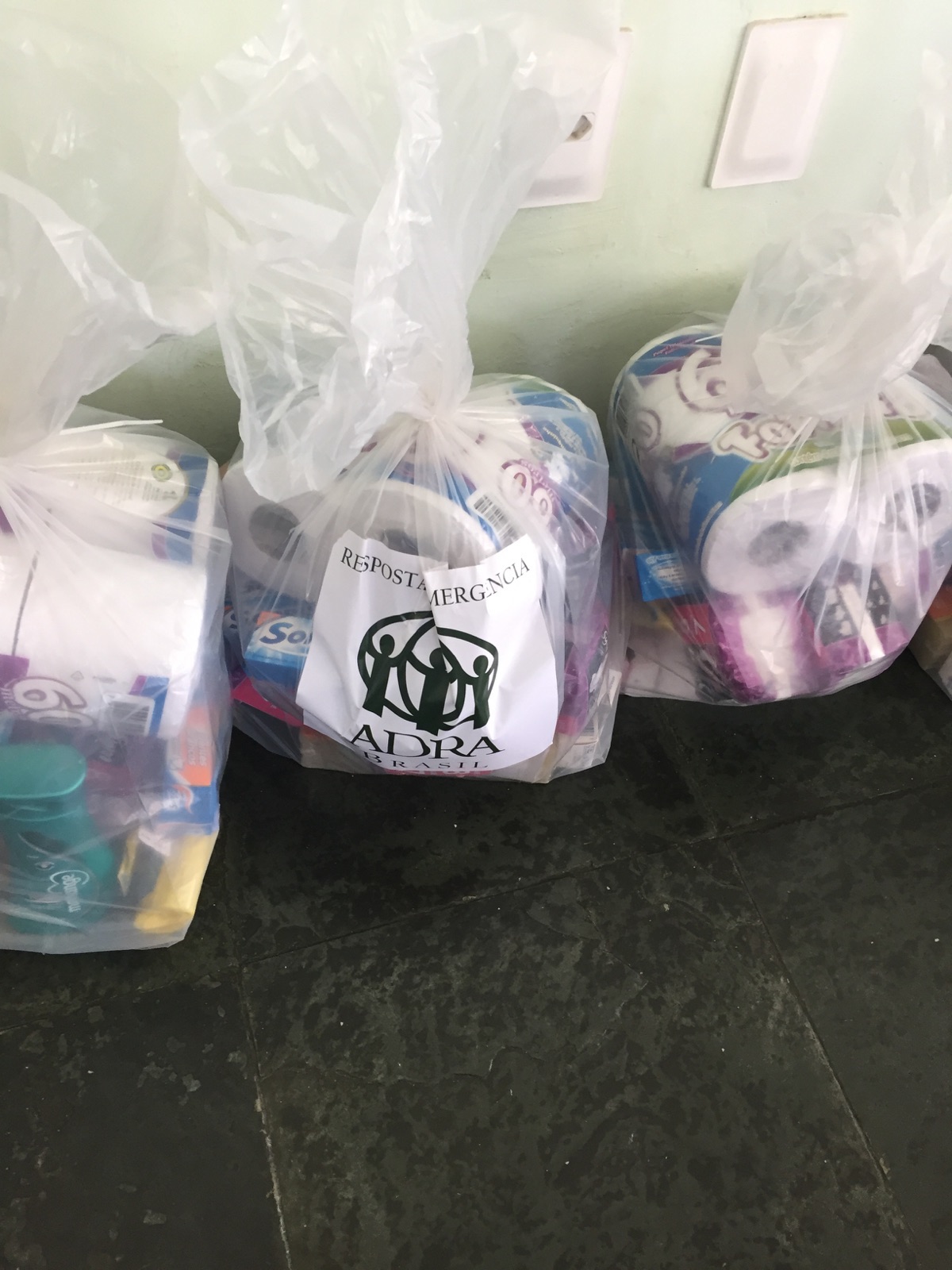 Kits de higiene que serão doados